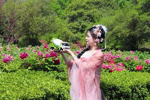 【公司新聞】美！太美了！快來(lái)欣賞凌宇“牡丹仙子”